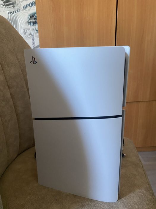 Продам пс 5 слим без дискавода