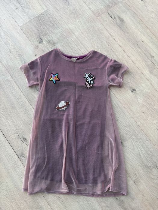 Продам красивые платья на девочку 4-12лет