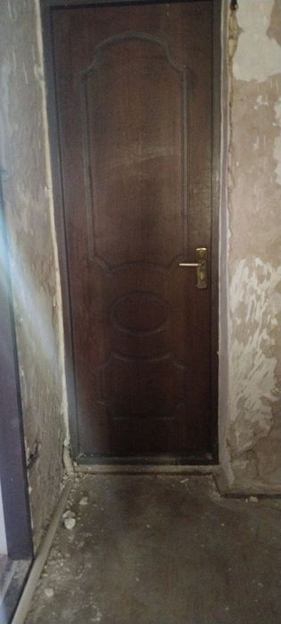Дверь осталась 4 штук