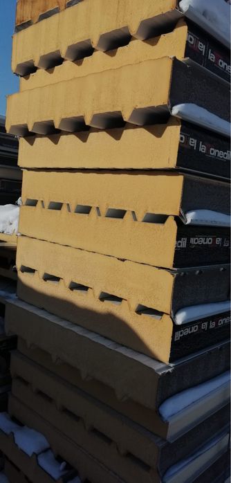 Panouri Sandwich Termoizolante | Case Structuri Metal Hale Containere