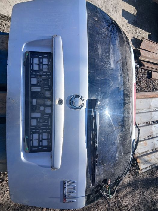 Vand haion cu luneta skoda octavia 1 break(1.9 tdi)