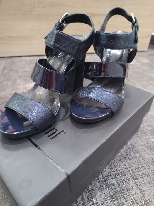 Нови сандали на GiAnni 36