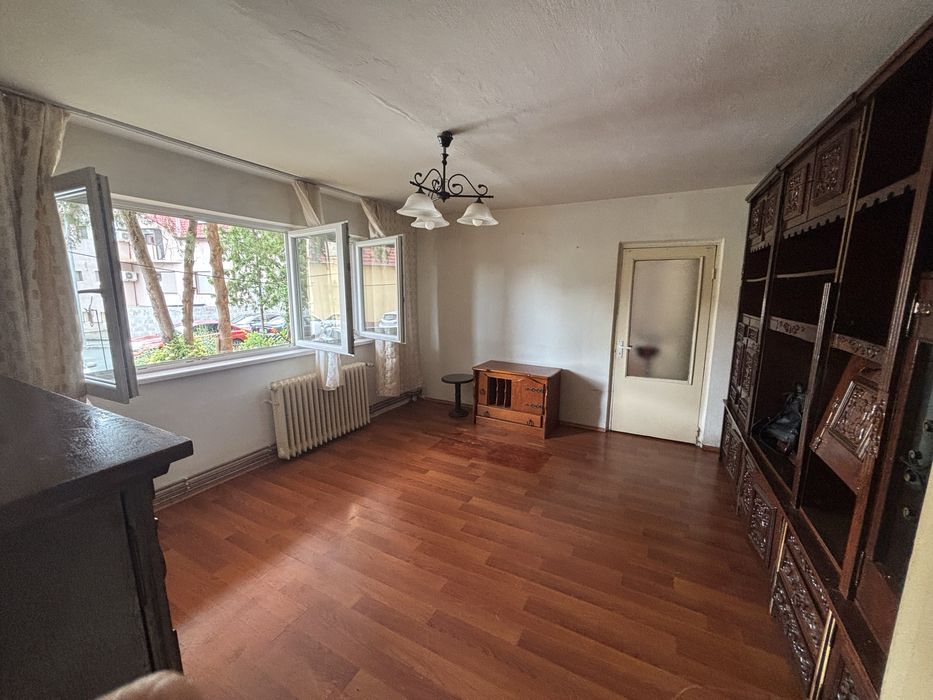 Proprietar vand apartament 2 camere, Vlaicu