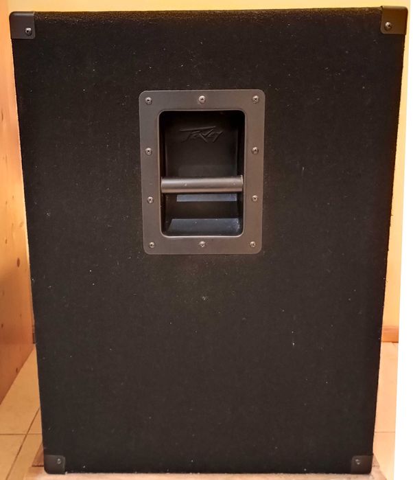Продавам пасивен субуфер Peavey PV 118 Sub - 400W, 18 инчов