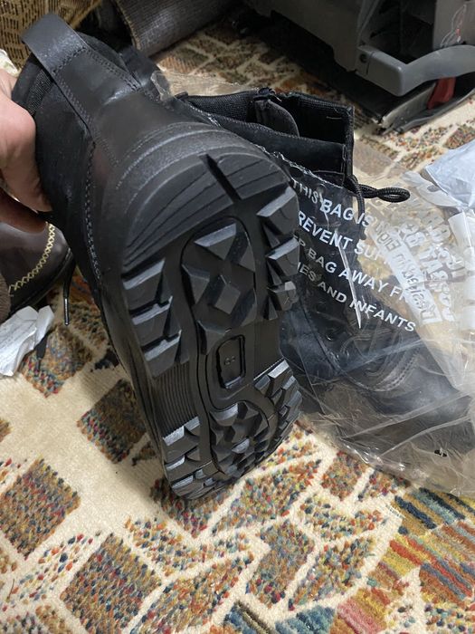 Ghete combat din piele noi !