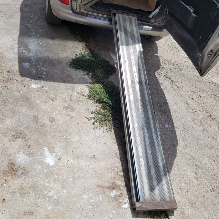 Помощни пътеки   .