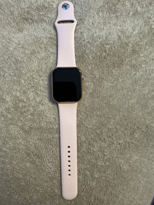 Smart watch model deosebit