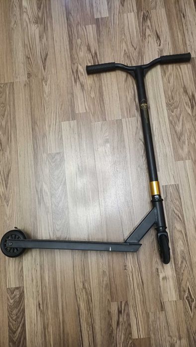 Трюковый самокат