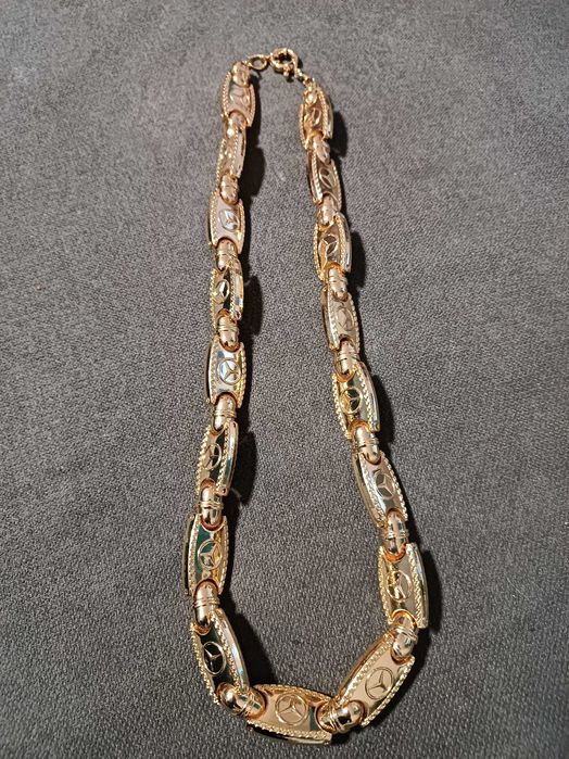 Ланец "Mercedes"