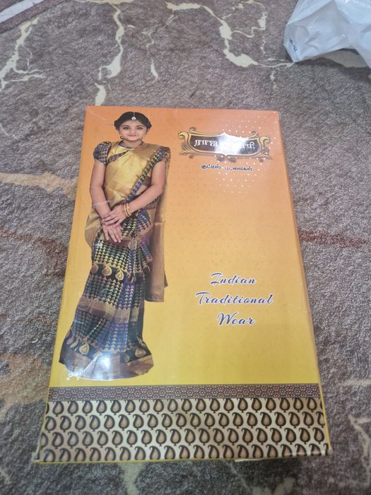 Продам детский индийский костюм