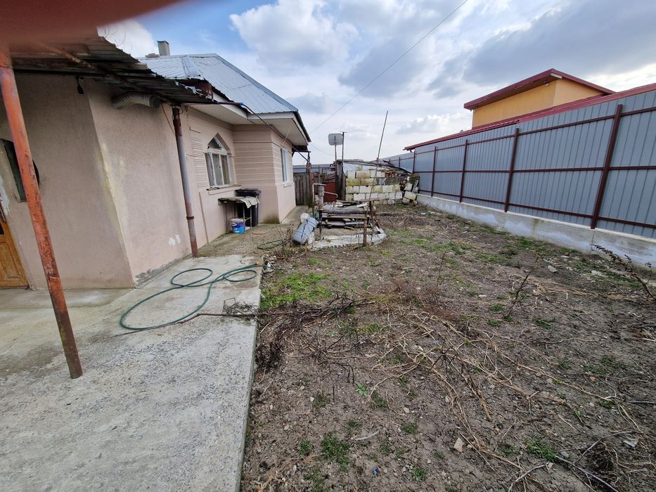 Casa de vanzare  in  SERBESTI.  COMUNA SAUCESTI