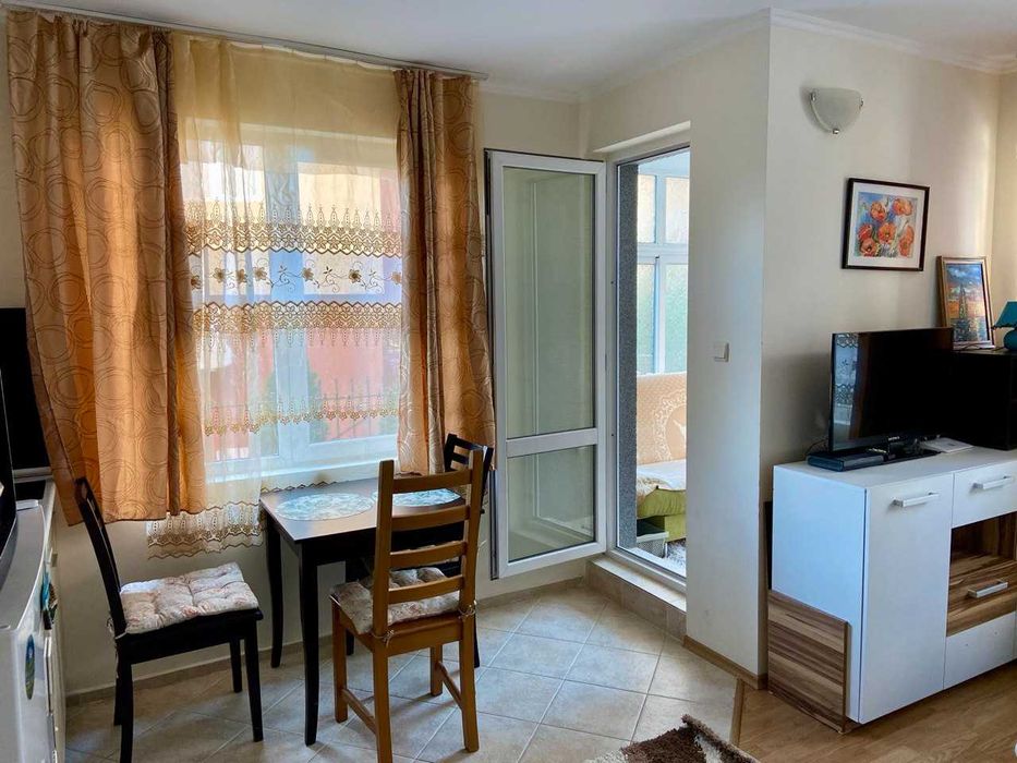 Дава се под наем Едностаен апартамент в Несебър - 30 кв.м за 51 € - Снимка #4