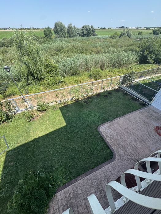 Vila 4 camere pe Lac Cosmopolis