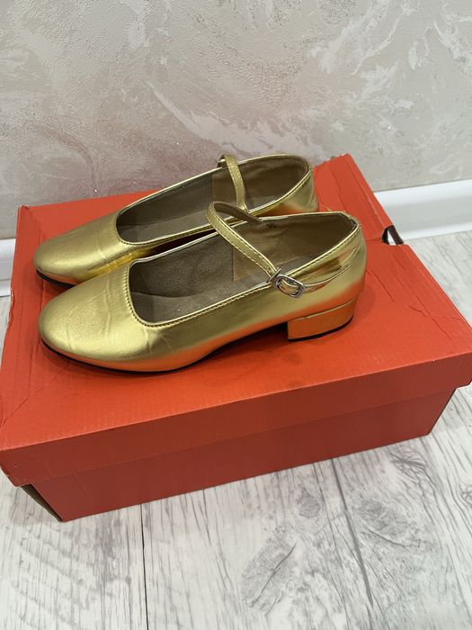 Продам туфли для танцев