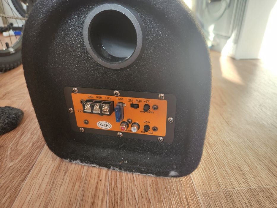 Продам сабвуферы