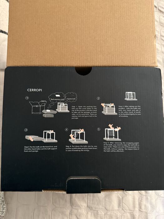 Нютоново махало Newton’s cradle