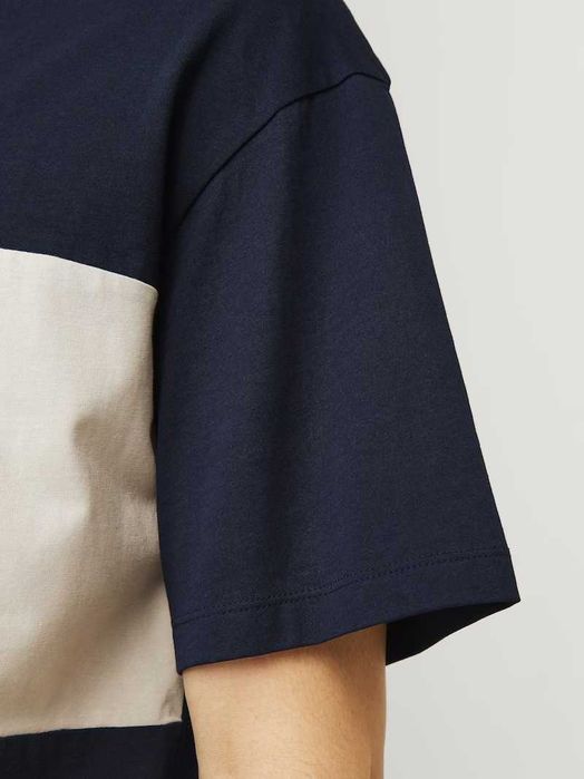 Tricou  Jack  and Jones   bumbac  ,   Marimea  M,L,XL ,  ORIGINAL