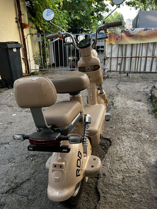 Vând Scuter electric