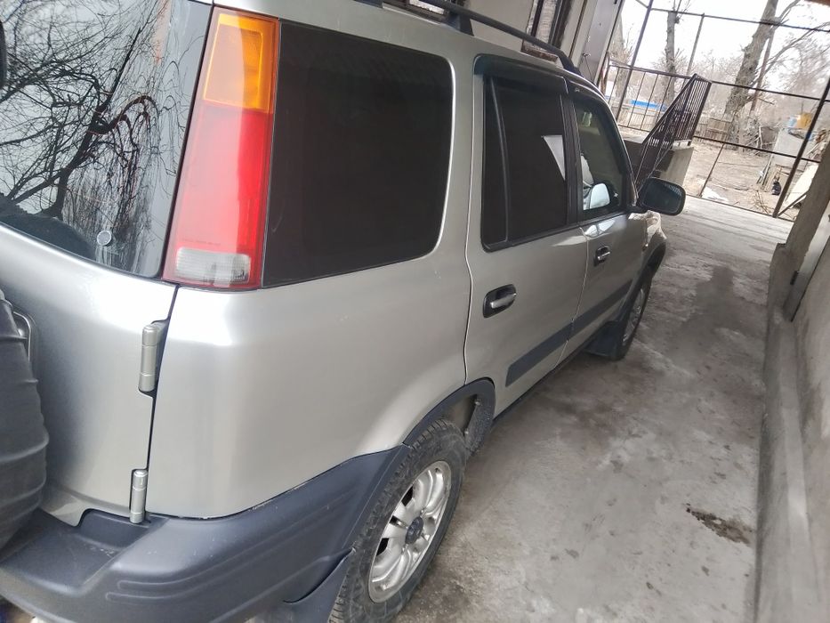 Продам машину Хонда CR-V
