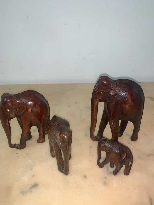 Set de patru elefantii din lemn sculptat decor