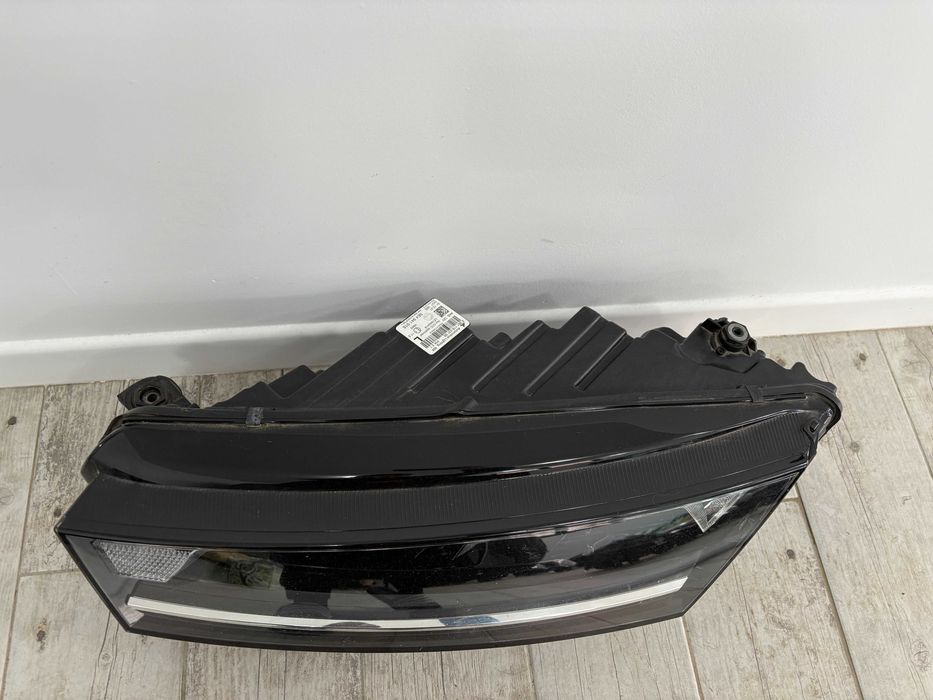 Far stanga full led Skoda Octavia 4 dupa 2020 original cod 5E4941015