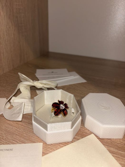 Swarovski cocktail ring flower Idillya