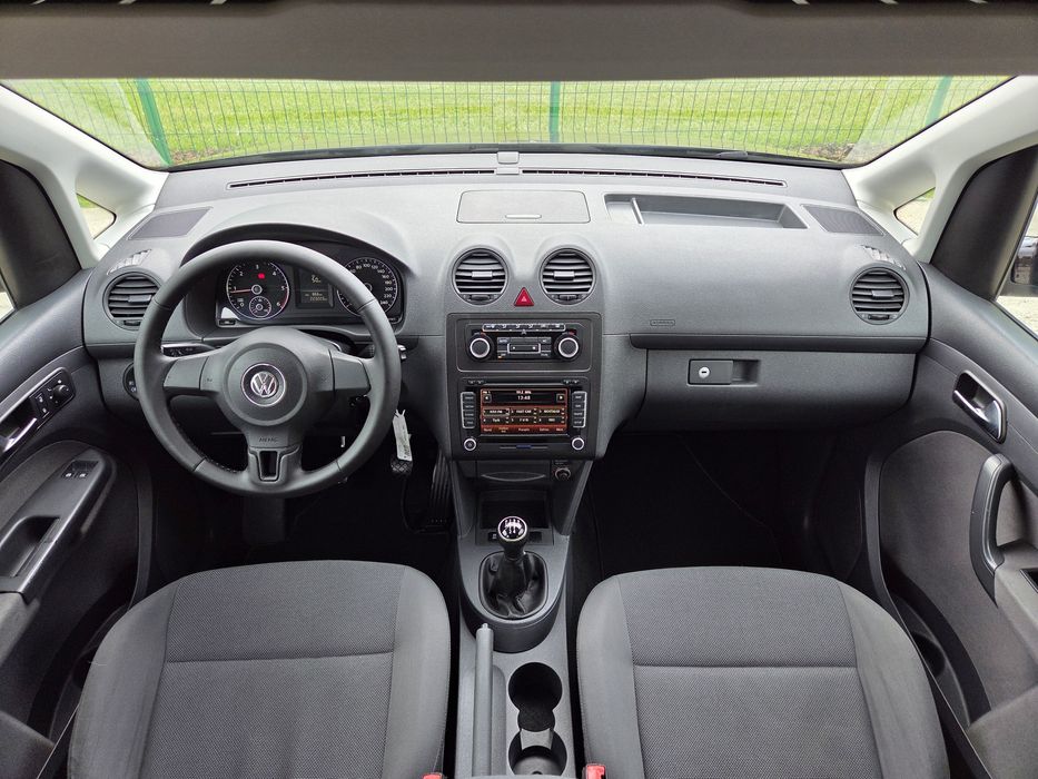 Volkswagen Caddy Maxi / 7 Locuri  / Climatronic  / Navigatie