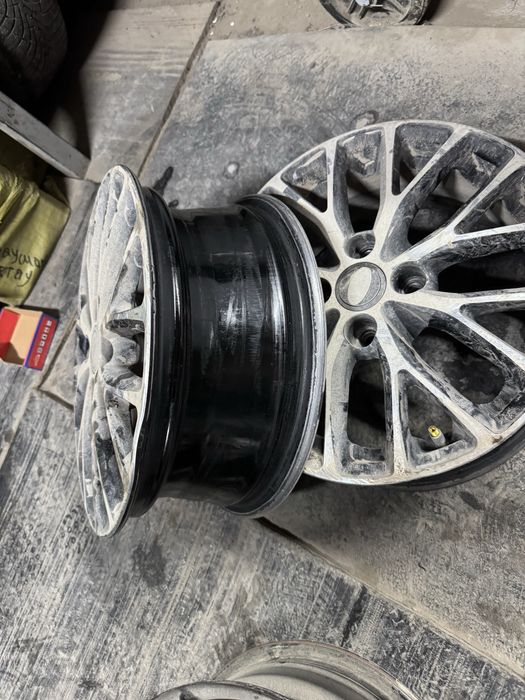 Диски R15 на KIO RIO