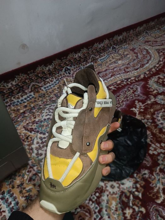 Erkaklar oyoq kiyimi