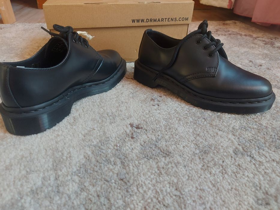 Dr martens marimea 36