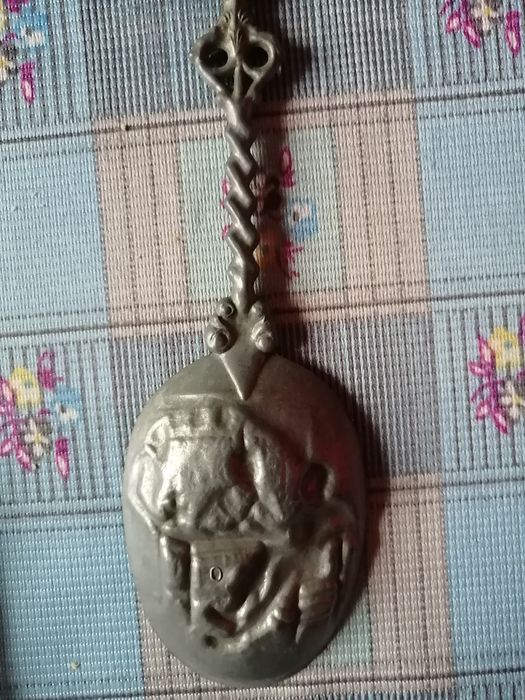 Антична декоративна калаена лъжичка