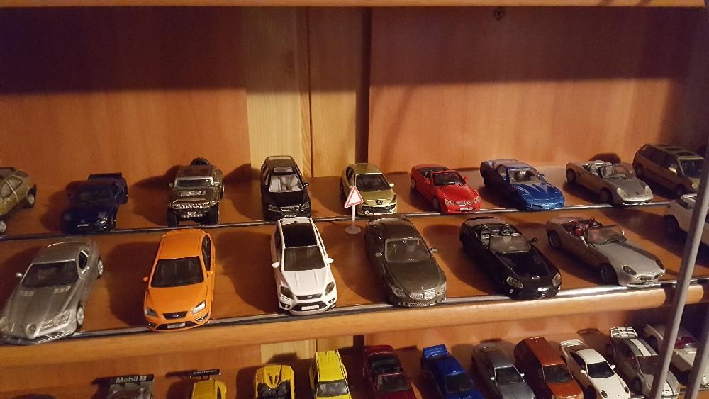 Machete auto 1/43...