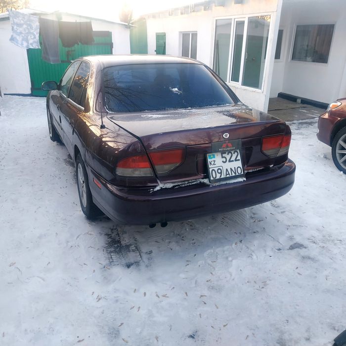 Митсубиси галант американец