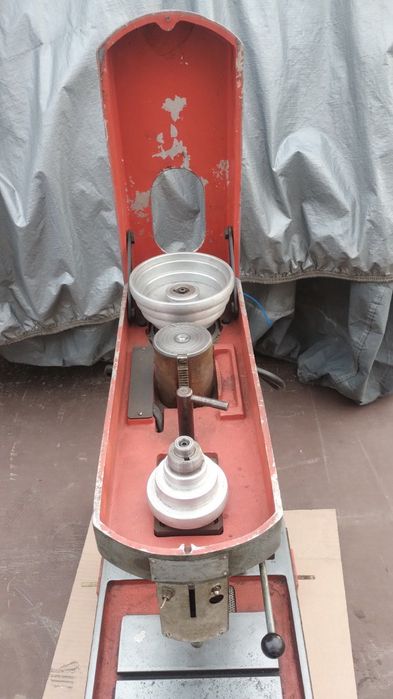 Настолна бормашина българска