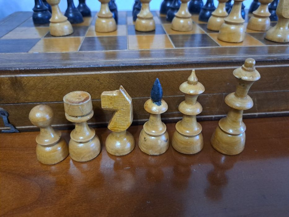 Piese sah model vechi