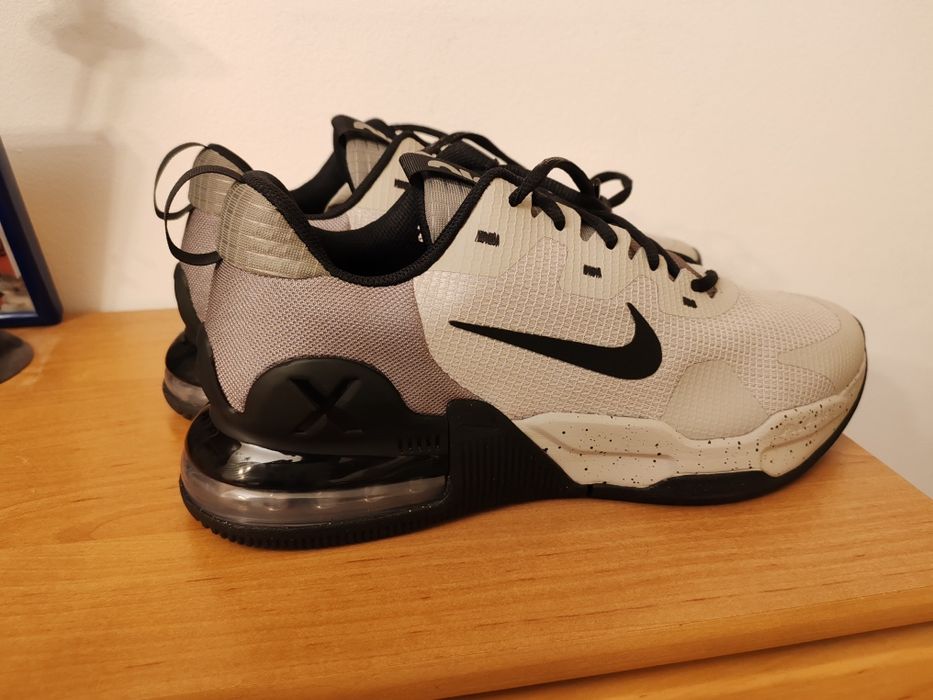 Vind Jordan Nike original  47 și 46