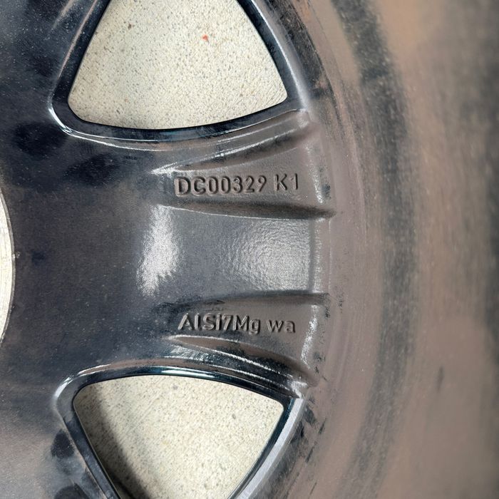 Комплект 4броя Гуми Pirelli Sottozero 3 245/45R18 100V DOT1923 грайфер 6мм| Джанти 8Jx18H2 ET43 A2134013700| Гуми и джанти