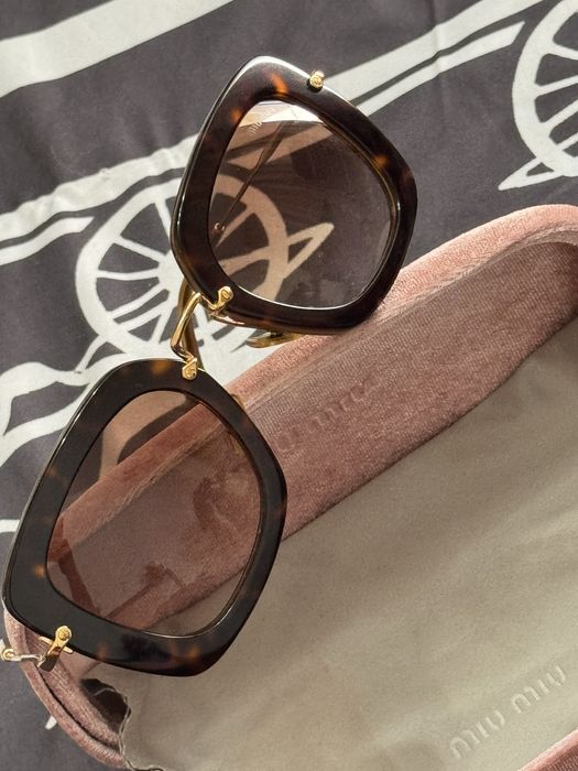 Дамски слънчеви очила