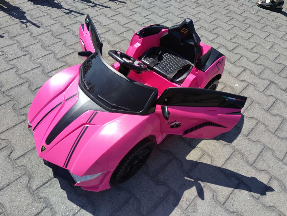 DC Акумулаторна кола Cordoba розов