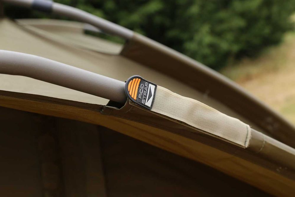 Намаление! Шаранджийска палатка FOX R Series 1 Man XL Camo