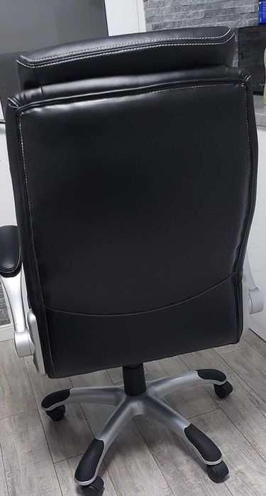 scaun directorial (de birou)