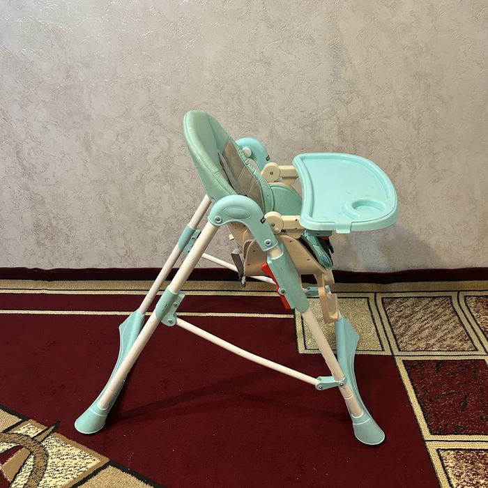 Продам стульчик для кормления