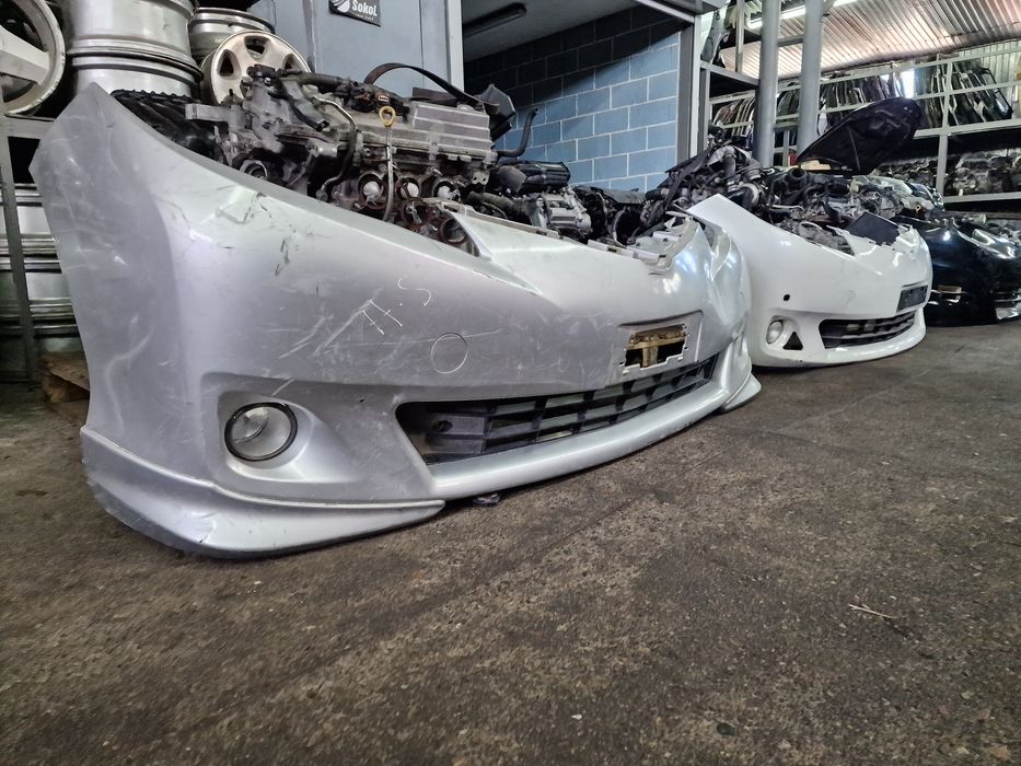 Бампер б/у Toyota Estima-11 hybrid