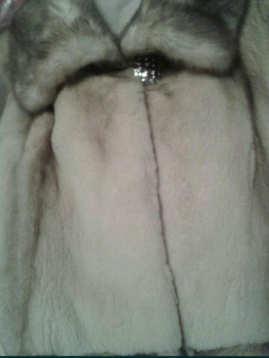 Продам норковую шубу 46 размер