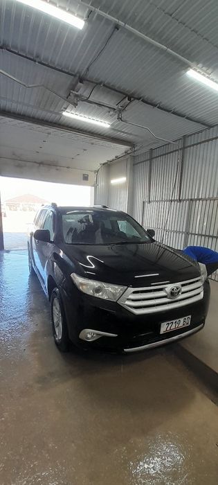 Тойота хайландер 2013