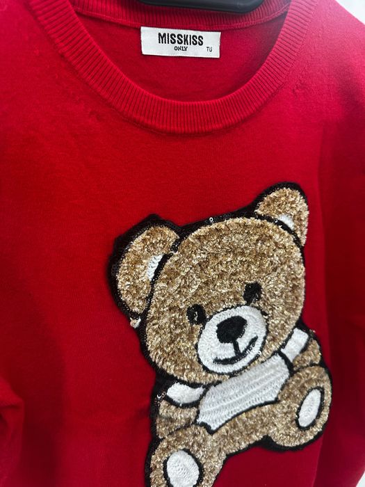 Дамски пуловер с къс ръкав