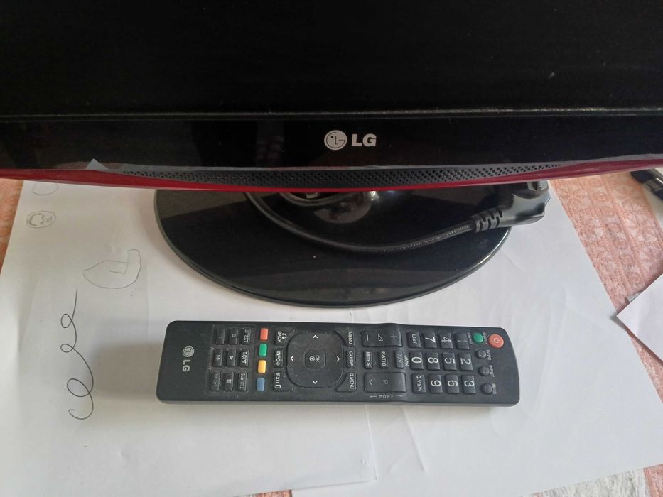 Продавам телевизор