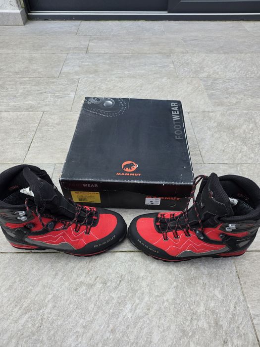 Vând bocanci iarna Mammut advanced high gtx