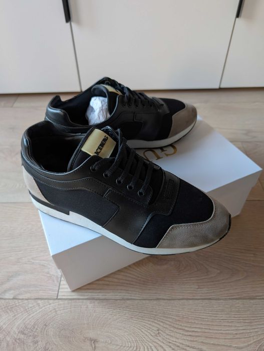 Спортно-елеганта обувка размер 41