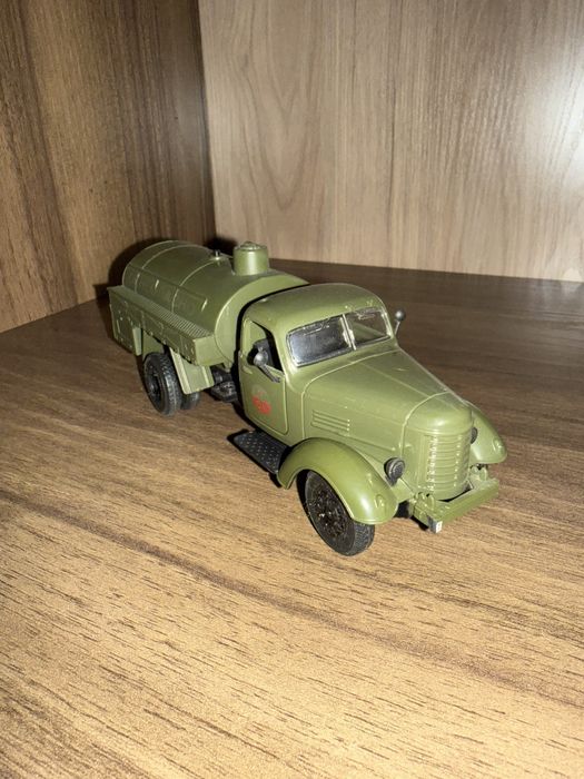 Модель военной машинки